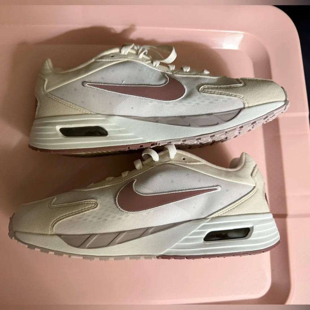 Nike Air Max Solo, Women’s‎ Sz. 10, Style FN0784-005 New Sneakers